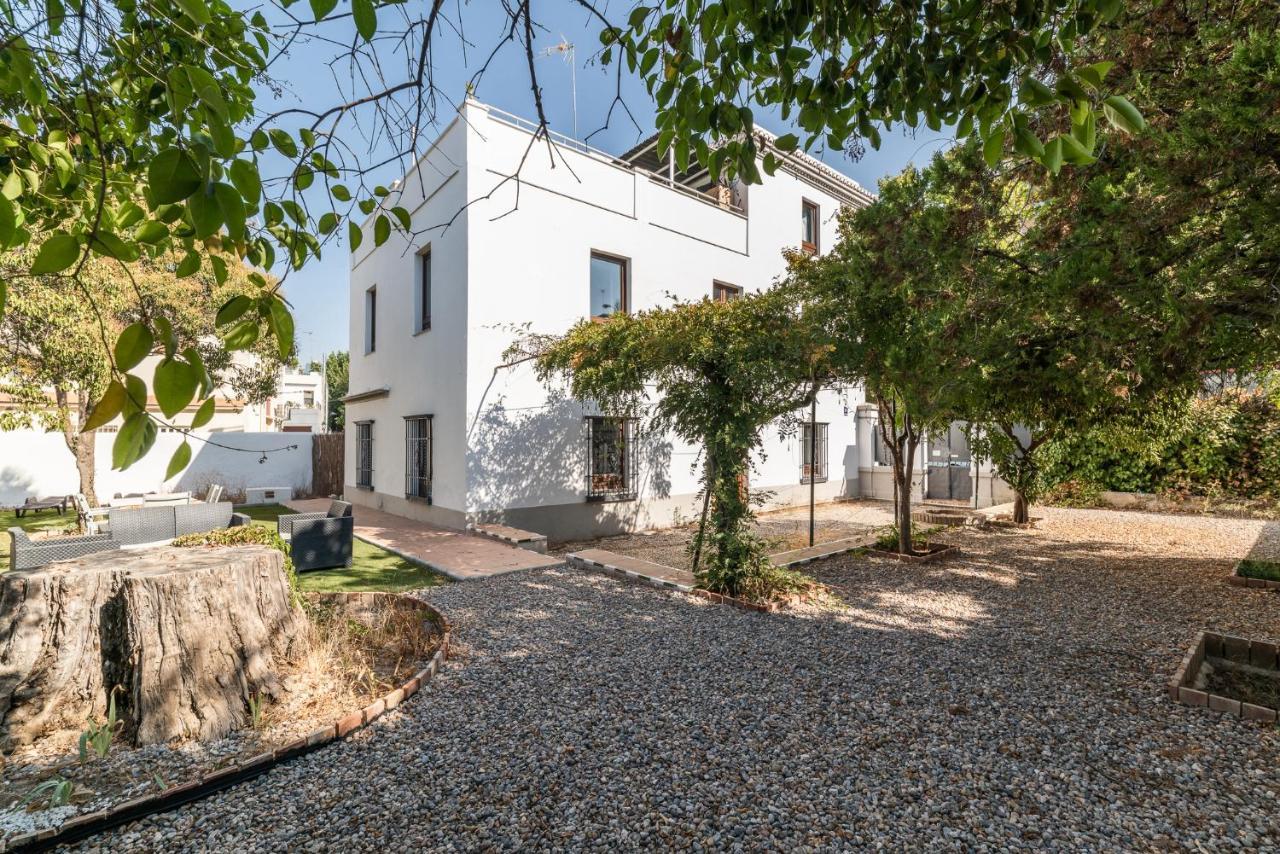 Moderno Apartamento En Centro De Granada Luaran gambar