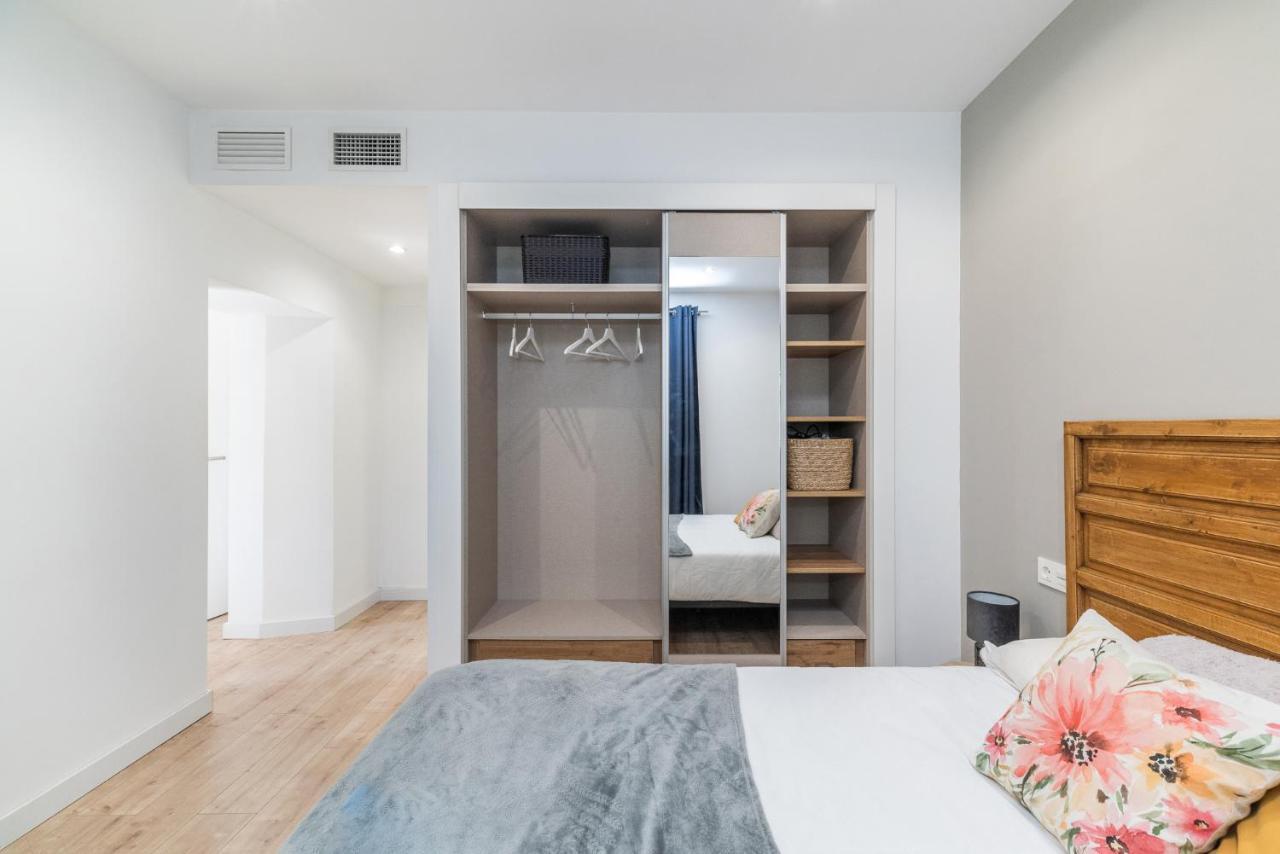 Moderno Apartamento En Centro De Granada Luaran gambar