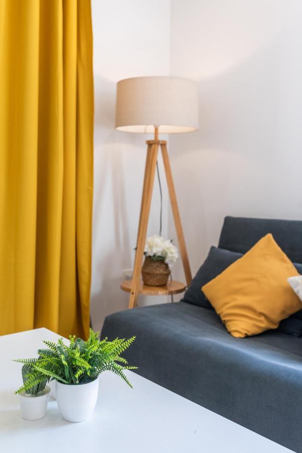 Moderno Apartamento En Centro De Granada Luaran gambar