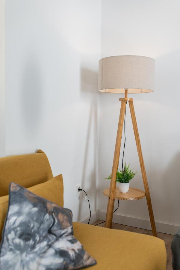 Moderno Apartamento En Centro De Granada Luaran gambar